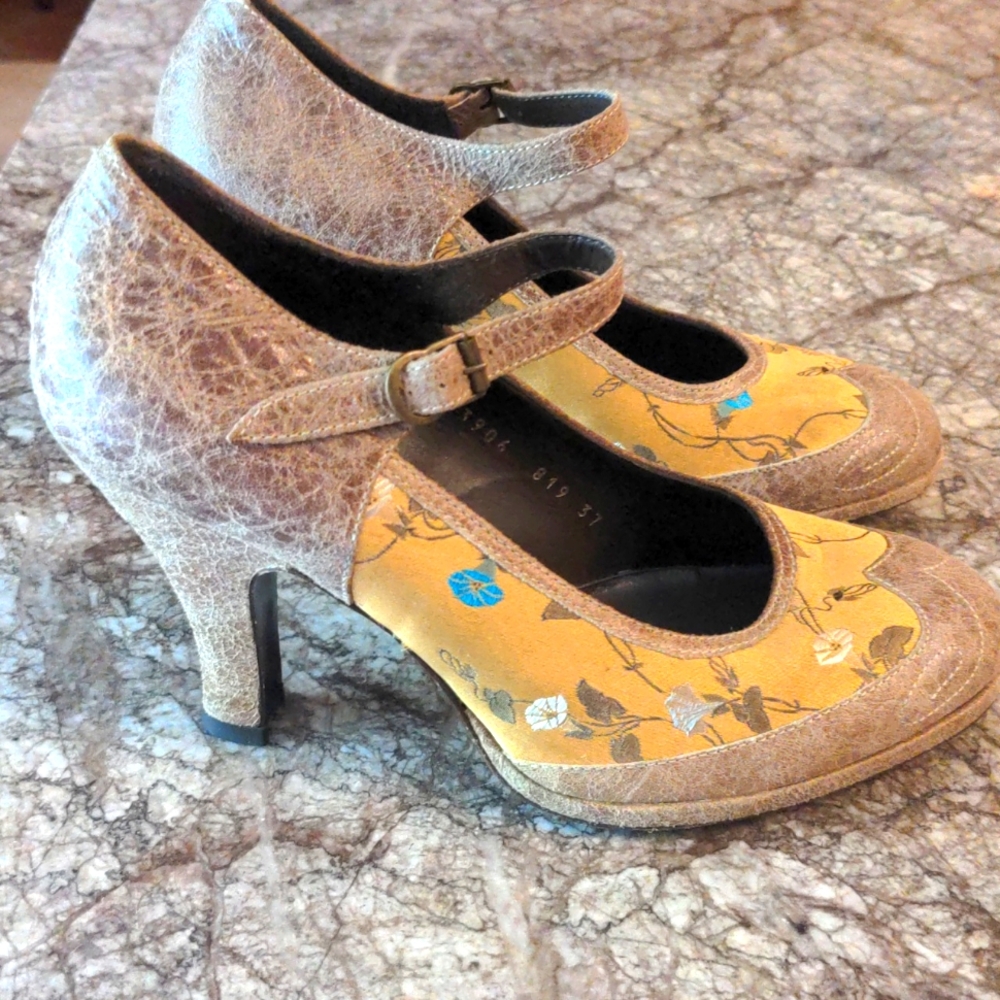 DRIES VAN NOTEN Leather Silk Embroidered Mary Jane Heels